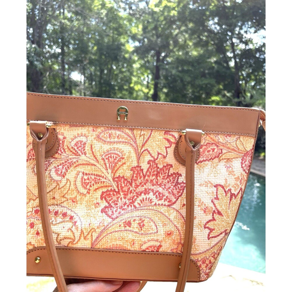 Vtg Etienne Aigner Handbag Woven Paisley Tapestry Pattern Gold Tone Hardware